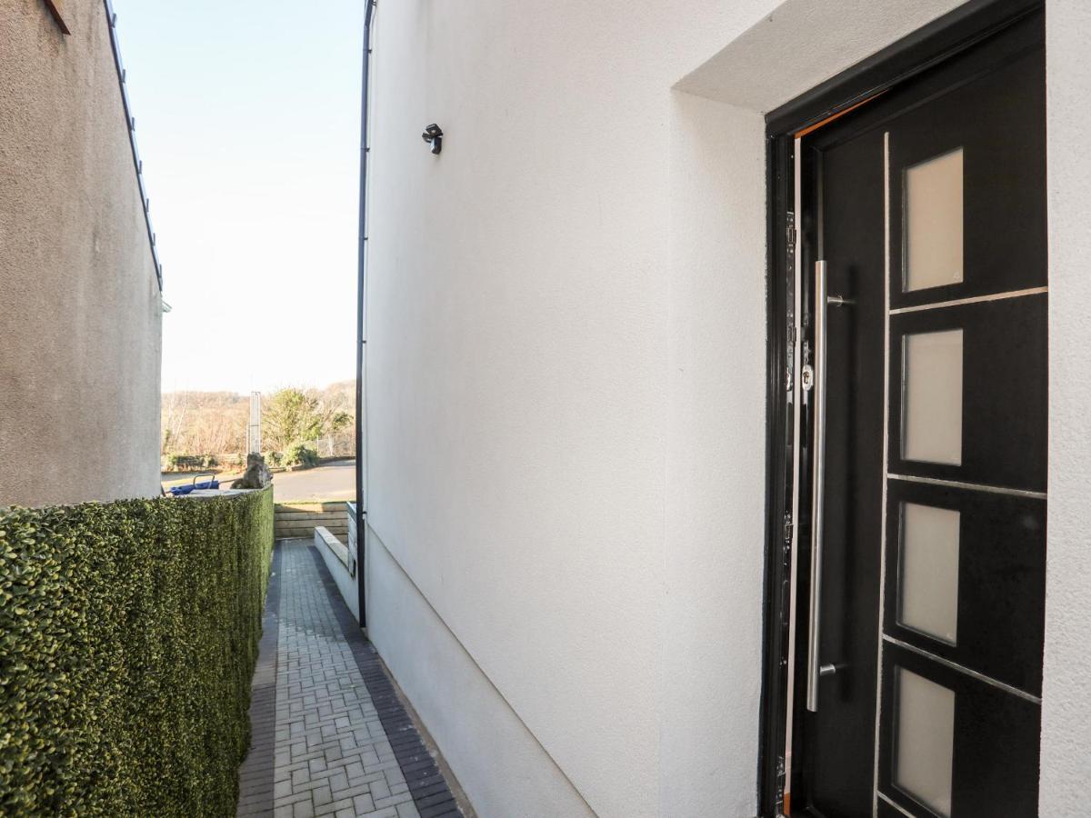 Bryn Min Manton Penthouse Apartamento Caernarfon Exterior foto
