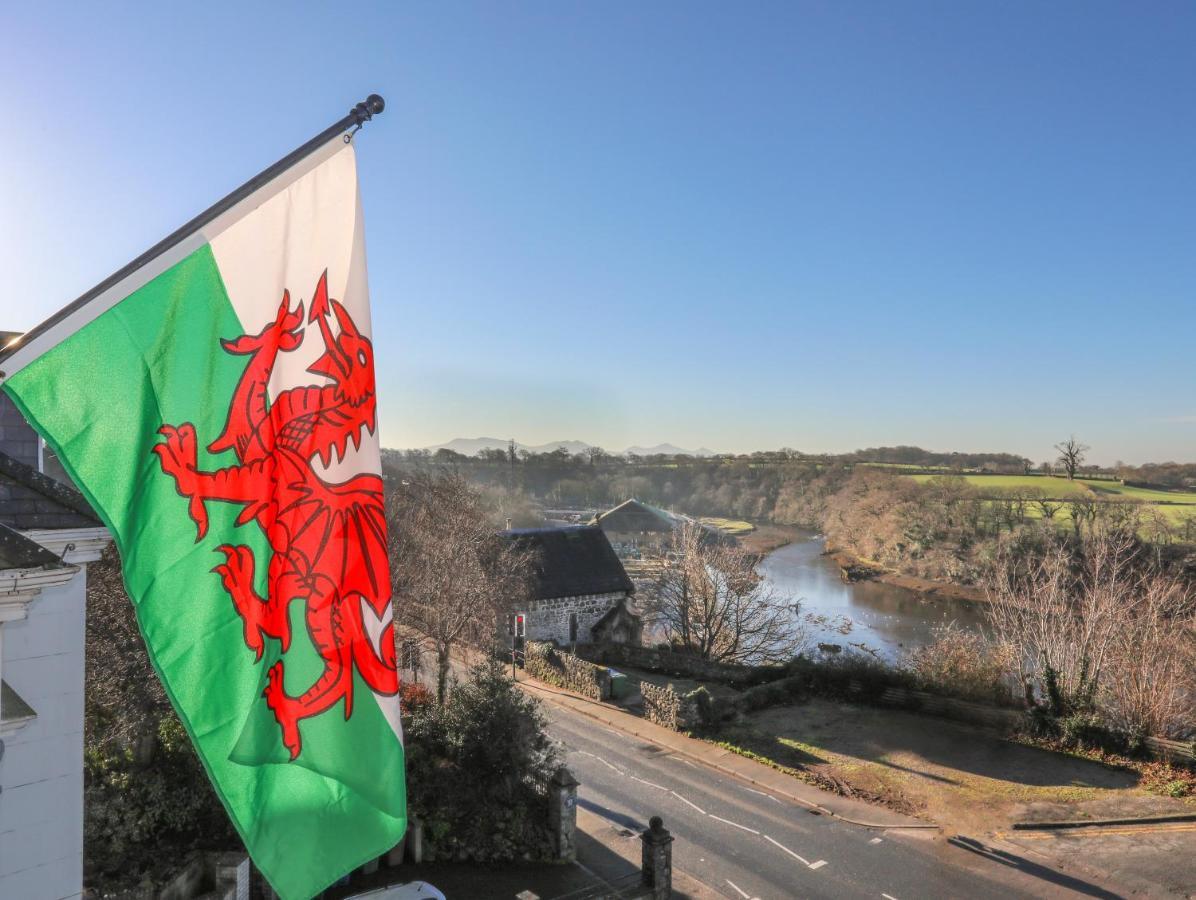 Bryn Min Manton Penthouse Apartamento Caernarfon Exterior foto